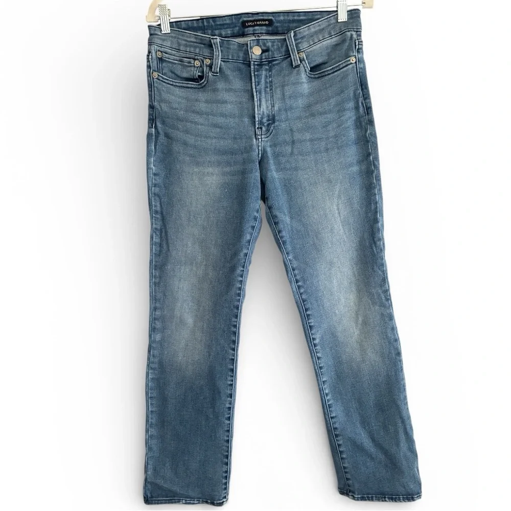 Lucky Brand High-Rise Back-Pocket Jeans in Faded Blue Wash Size 10